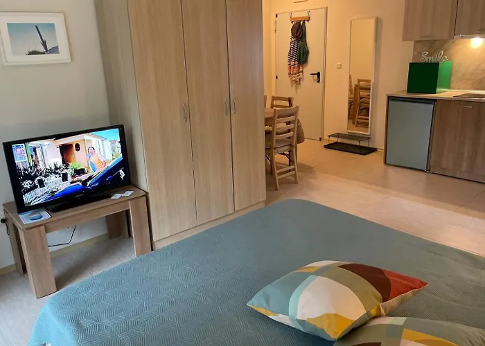 Good Mood In Life First Line Apartament *